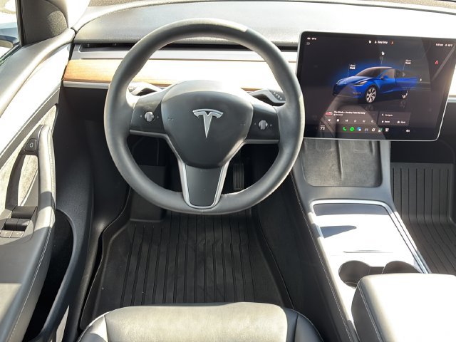 Used 2023 Tesla Model Y Long Range AWD/4WD image 15
