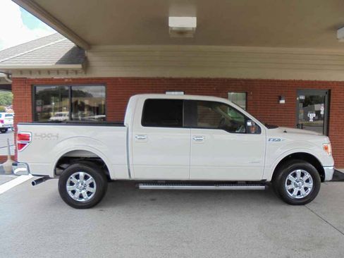 Used 2014 Ford F150 Lariat w/ Lariat Chrome Package AWD/4WD image 2