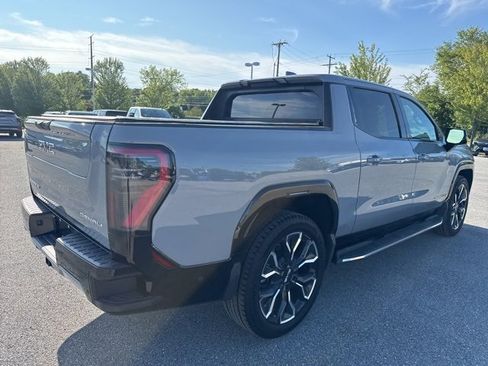New 2024 GMC Sierra EV Denali image 6