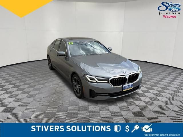 Used 2023 BMW 530i xDrive w/ Premium Package AWD/4WD image 3