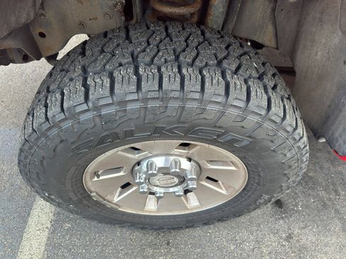 Used 2008 Ford F250 XLT image 3