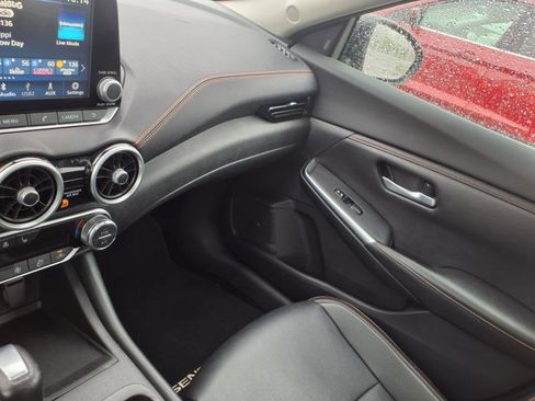 Used 2023 Nissan Sentra SR w/ SR Premium Package image 21