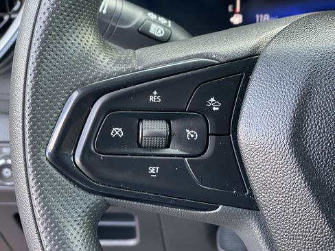 Used 2025 Chevrolet TrailBlazer LT image 11