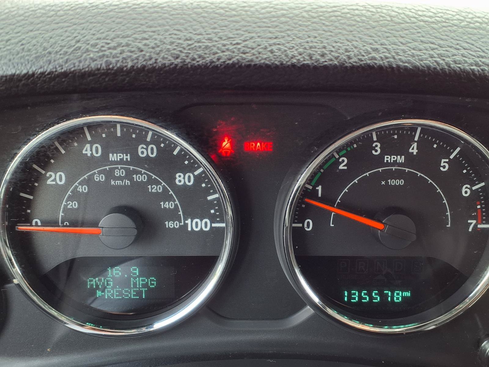 Used 2015 Jeep Wrangler Unlimited Sahara AWD/4WD image 18
