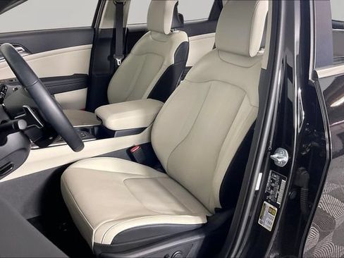 Certified 2026 Kia Sportage EX AWD/4WD image 20
