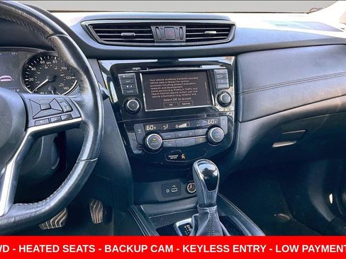 Used 2018 Nissan Rogue SL w/ Premium Package AWD/4WD image 9