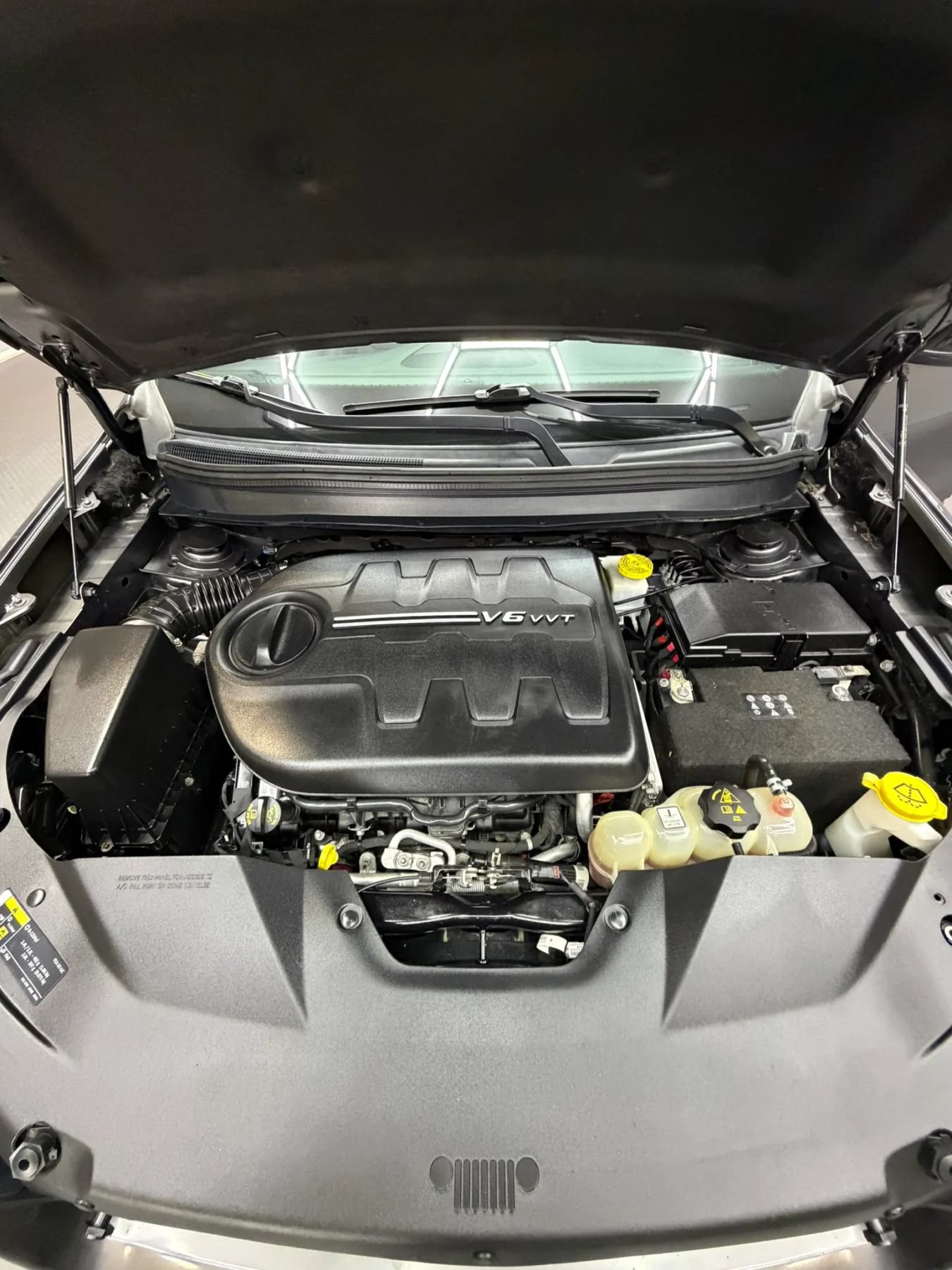 Used 2019 Jeep Cherokee High Altitude AWD/4WD image 37