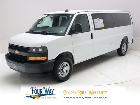 Used 2025 Chevrolet Express 3500 LS RWD image 8