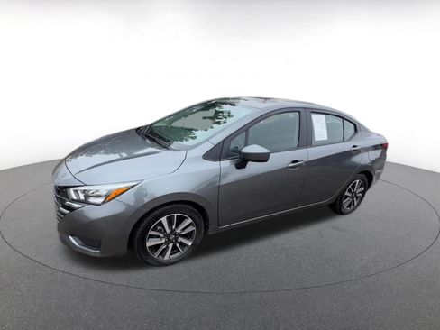 Used 2025 Nissan Versa SV FWD image 8