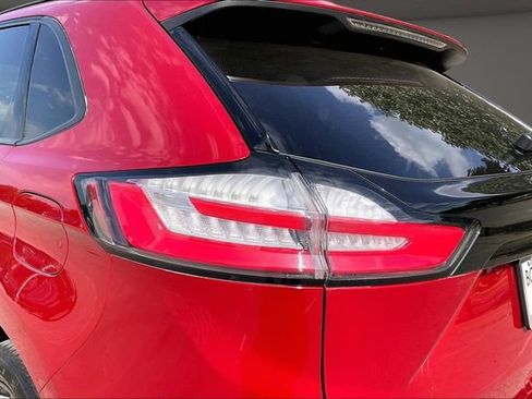 Used 2021 Ford Edge ST-Line FWD image 27