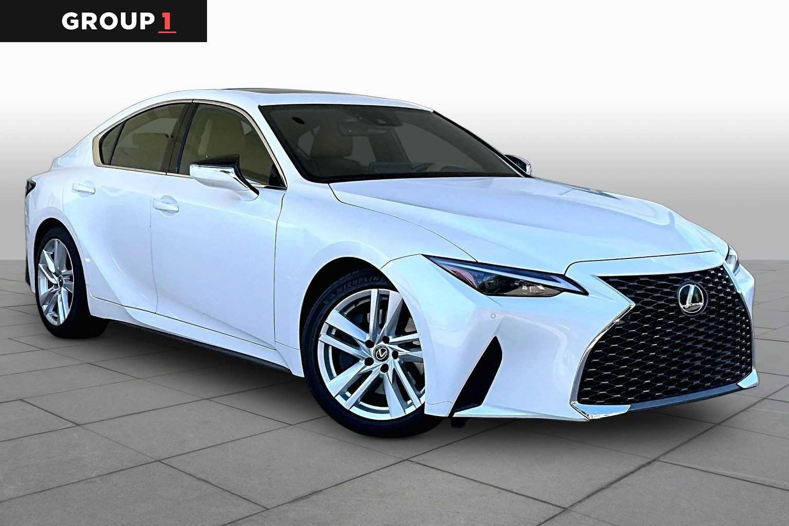 Used 2024 Lexus IS 300 w/ Comfort Package RWD image 3