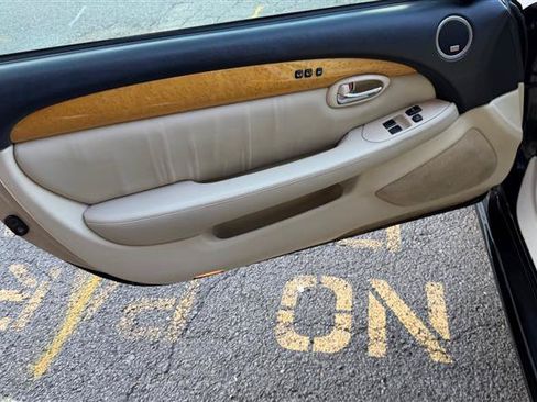 Used 2003 Lexus SC 430 Convertible RWD image 25