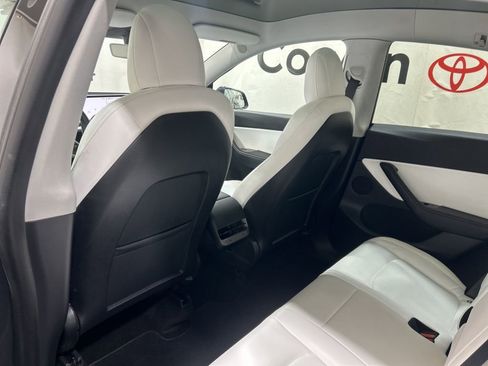 Used 2020 Tesla Model Y Long Range image 24