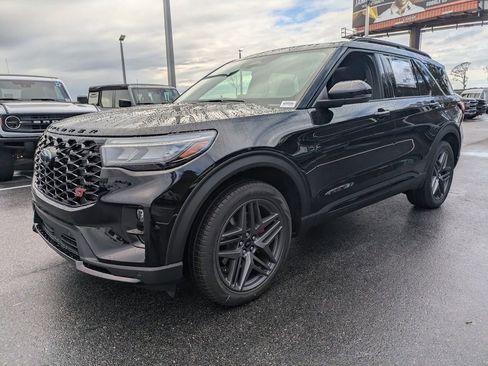 New 2026 Ford Explorer ST w/ Sun And Sound Package image 8