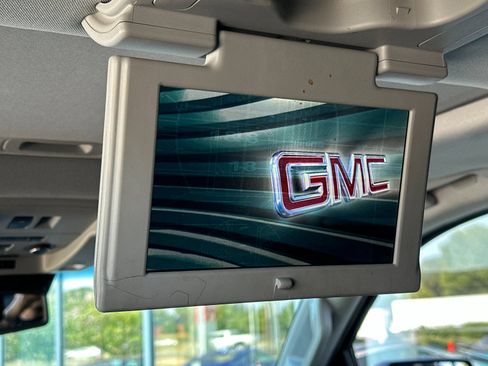 Used 2017 GMC Yukon XL Denali w/ Open Road Package AWD/4WD image 14