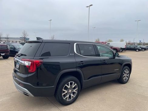 Used 2022 GMC Acadia SLE image 3