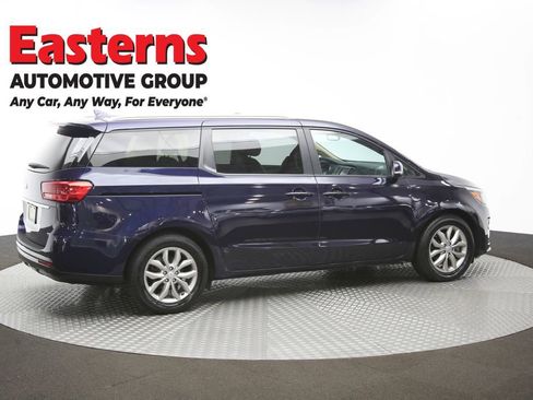 Used 2021 Kia Sedona EX image 44