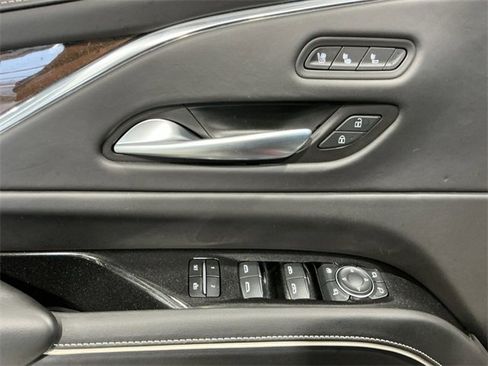 Certified 2023 Cadillac Escalade ESV Sport Platinum w/ LPO, ONYX Package image 21