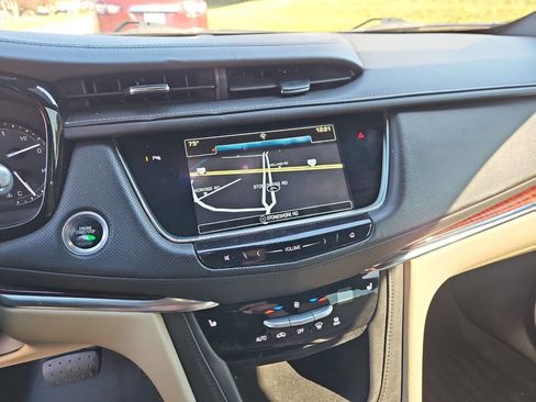 Used 2017 Cadillac XT5 Luxury w/ Driver Awareness Package image 16