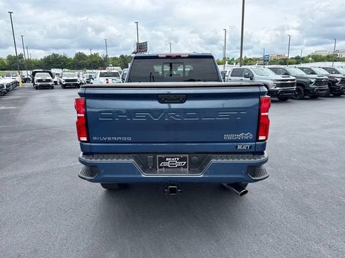Used 2024 Chevrolet Silverado 2500 High Country w/ High Country Premium Package AWD/4WD image 4