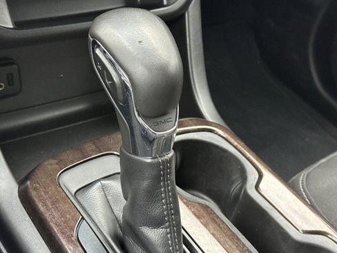 Certified 2022 GMC Canyon Elevation image 21