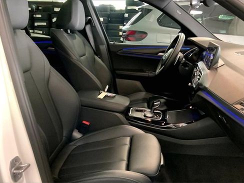 Certified 2023 BMW X3 xDrive30i w/ M Sport Package image 7