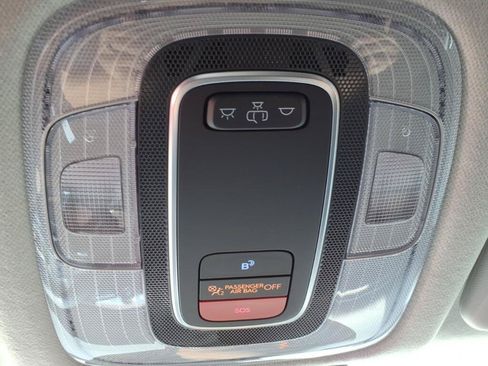 Used 2025 Hyundai Kona SEL AWD/4WD image 19