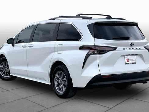 Certified 2024 Toyota Sienna XLE FWD image 12