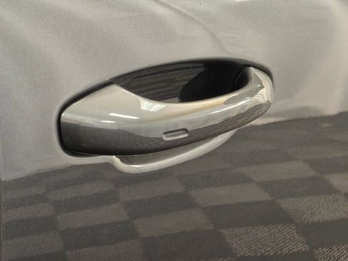 Certified 2025 Porsche Cayenne image 31