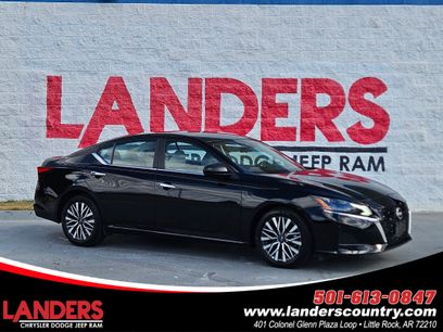 Used 2025 Nissan Altima 2.5 SV