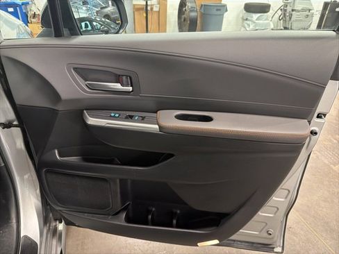 Used 2024 Toyota Sienna XSE w/ XSE Plus Package image 16