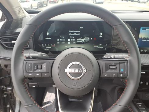 New 2026 Nissan Kicks SR w/ Cold Weather Package AWD/4WD image 18