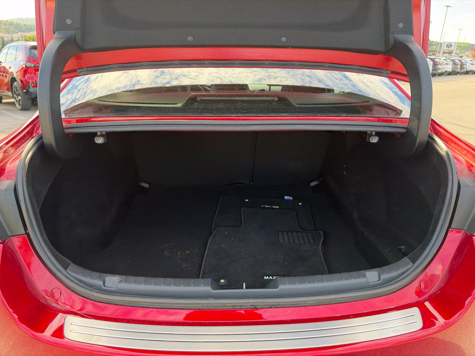 Used 2025 MAZDA MAZDA3 s FWD image 28