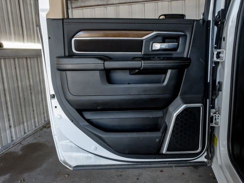 Used 2022 RAM 3500 Laramie w/ Chrome Appearance Group image 47