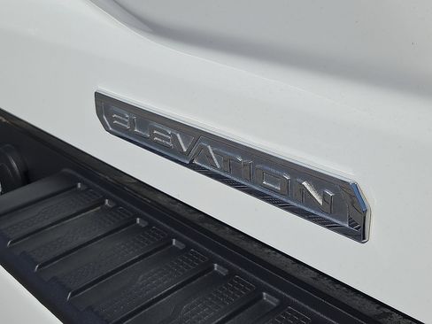 Used 2024 GMC Sierra 1500 Elevation AWD/4WD image 16