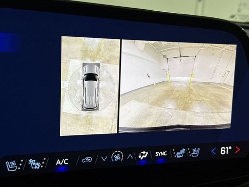 New 2026 Chevrolet Traverse RS w/ LPO, Floor Liner Package AWD/4WD image 16
