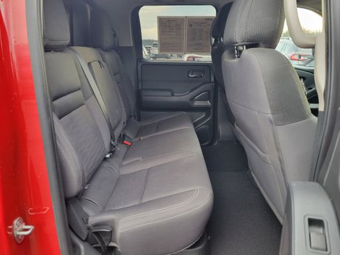 Used 2022 Nissan Frontier SV image 30