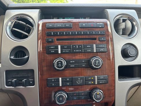 Used 2010 Ford F150 Lariat RWD image 7