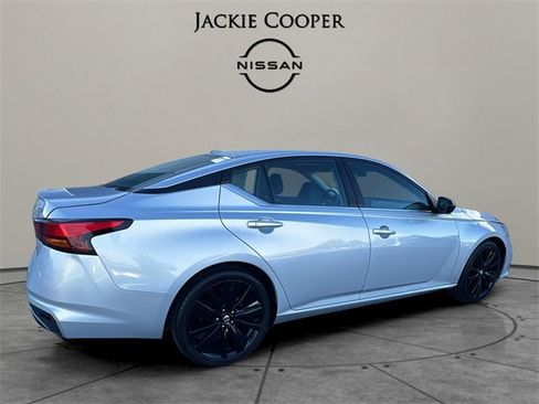 Used 2021 Nissan Altima 2.5 SR image 5