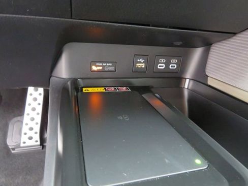 Certified 2026 Toyota Camry SE image 25