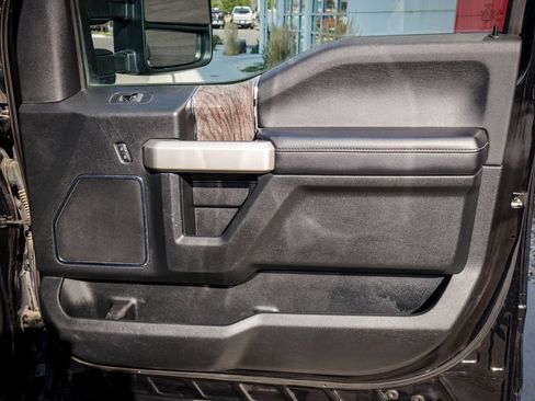 Used 2019 Ford F450 Lariat w/ Lariat Ultimate Package AWD/4WD image 26