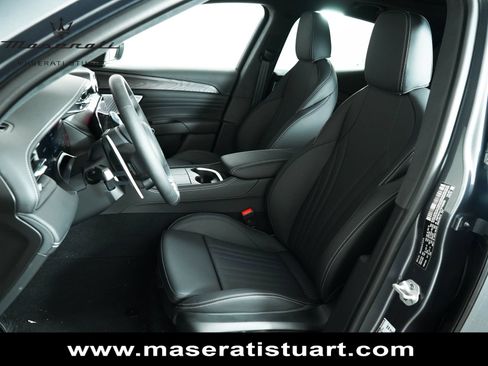 New 2025 Maserati Grecale GT AWD/4WD image 17