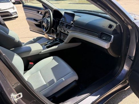 Used 2019 Honda Accord LX image 17