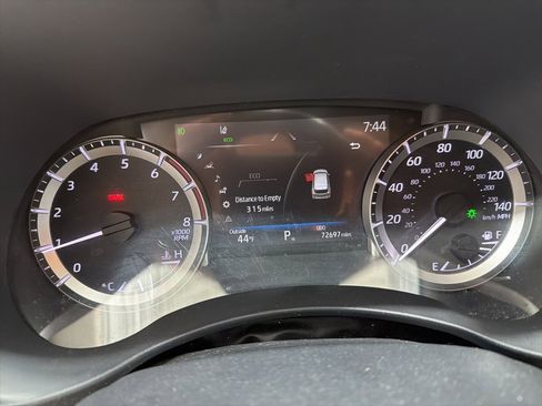 Used 2023 Toyota Highlander L image 21