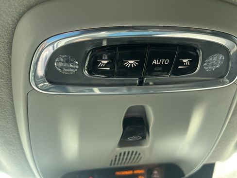 Used 2022 Volvo XC90 T6 Inscription w/ Lounge Package image 23