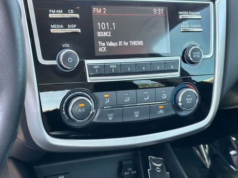 Used 2018 Nissan Altima 2.5 SR FWD image 24