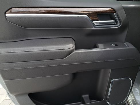 New 2025 GMC Sierra 1500 Elevation w/ LPO, Elevation Black Package image 12