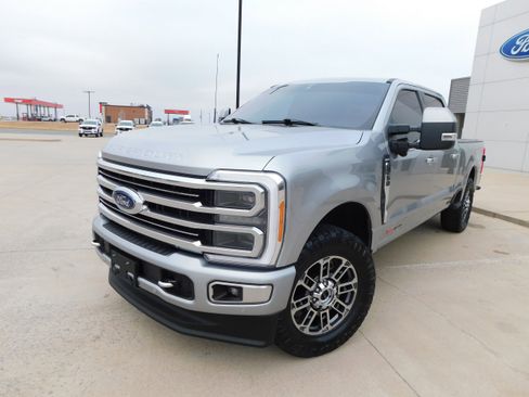 Used 2023 Ford F250 Limited w/ FX4 Off-Road Package image 8