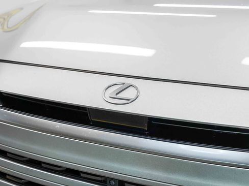Used 2024 Lexus TX 350 AWD w/ Captains Chair Package image 8