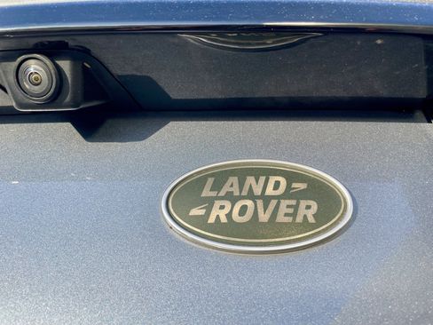 Used 2018 Land Rover Discovery Sport HSE image 34